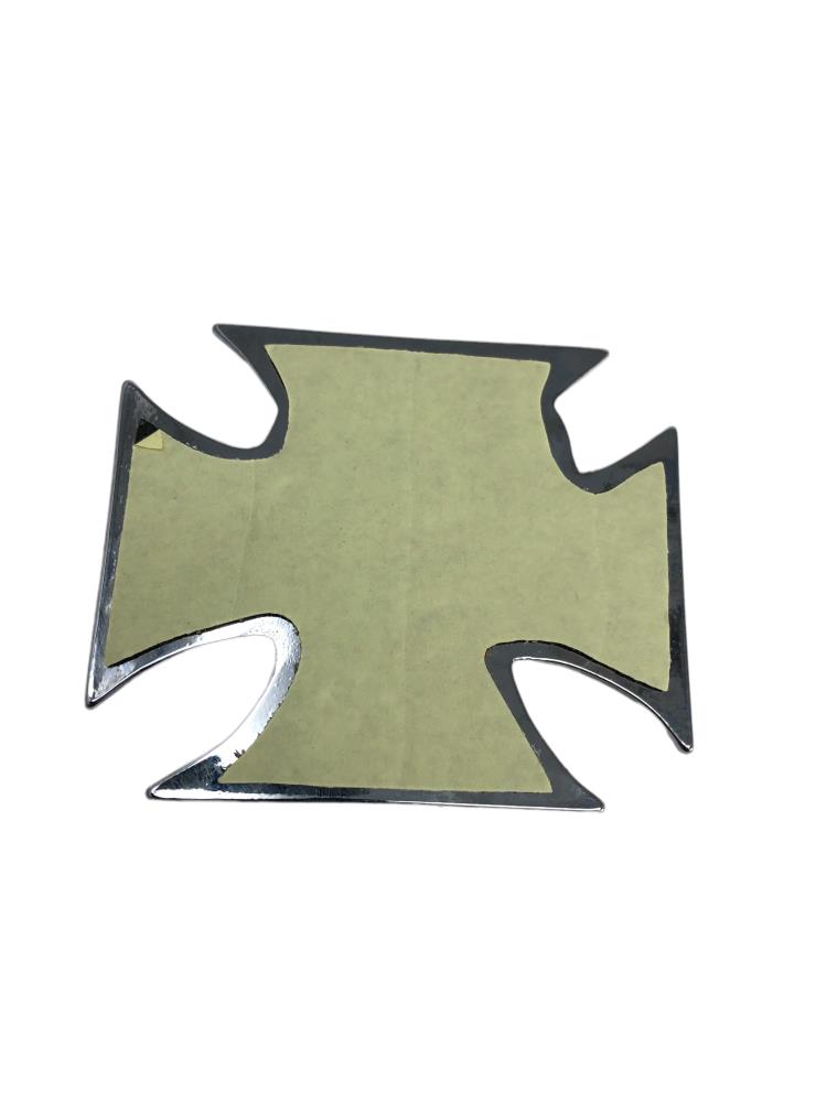 Emblema Highway Hawk "Cruz de hierro con calavera" en cromo de 7,5 cm de ancho para pegar en