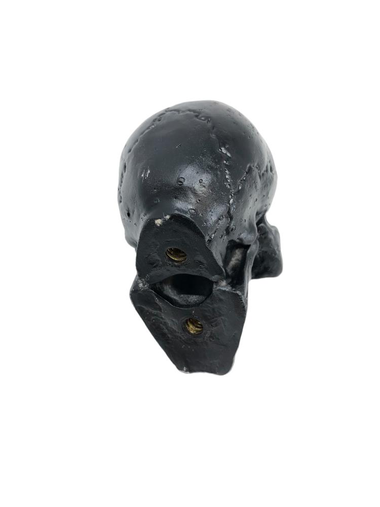 Highway Hawk ornement de moto/ figure "Skull" 5,5 cm de haut en noir